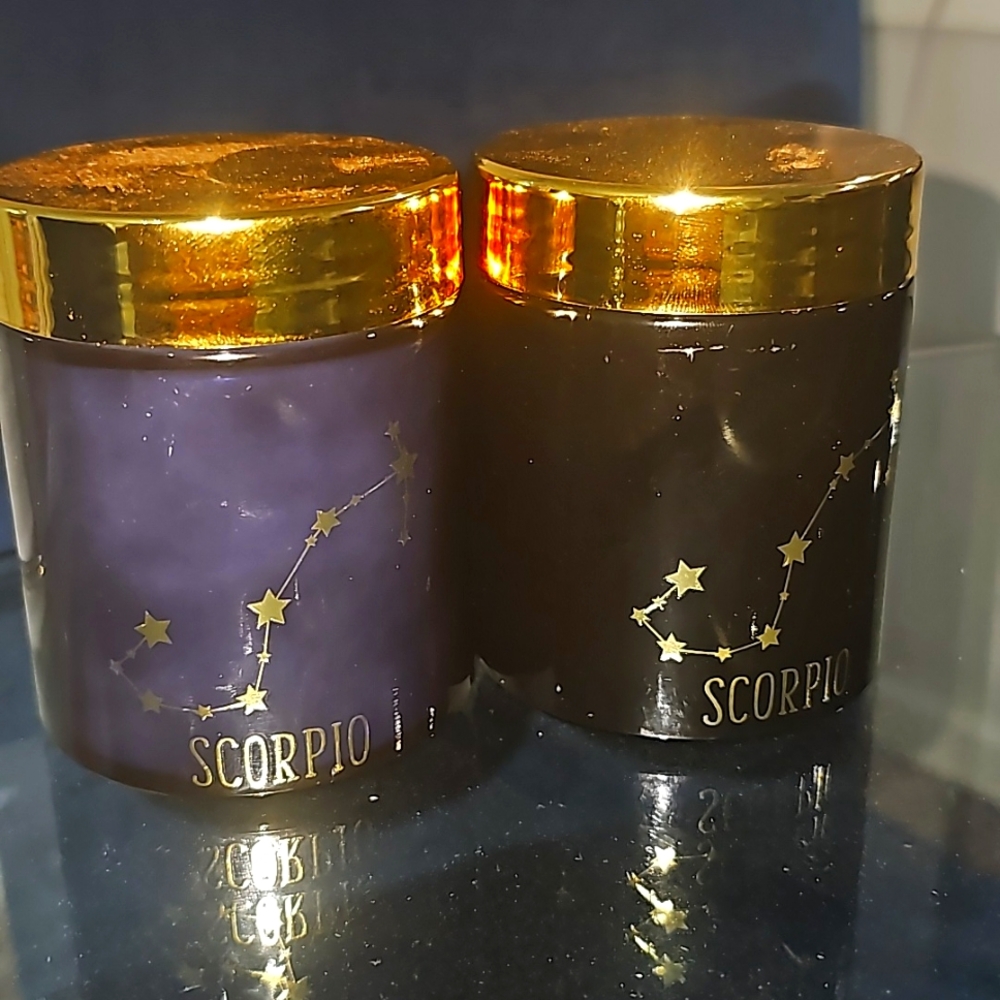 These Scorpio candles smell AMAZING 👏 🤩!!